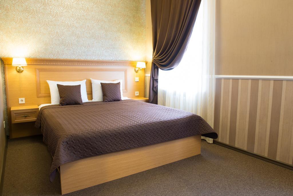 Dvoryanskiy Hotel Dnipro Camera foto