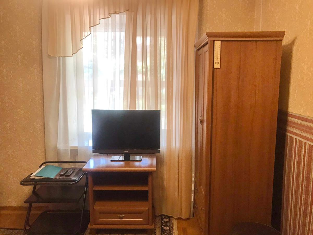 Dvoryanskiy Hotel Dnipro Esterno foto